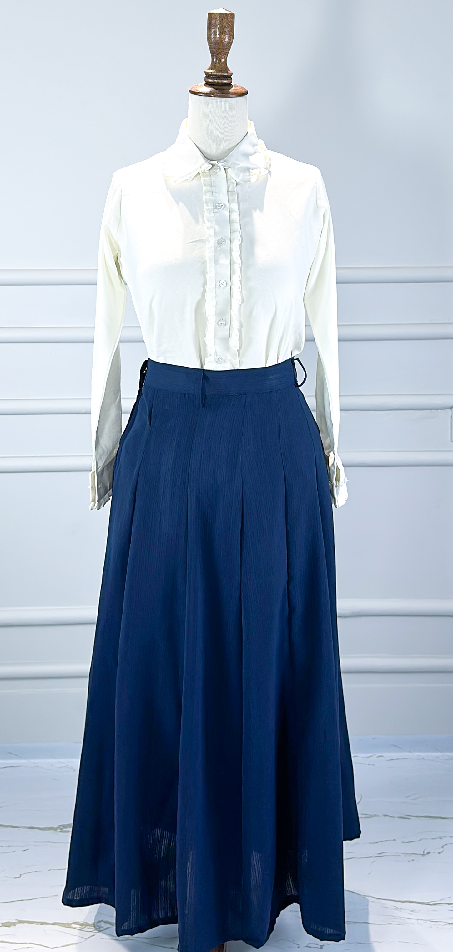 vintage ruffle charm top