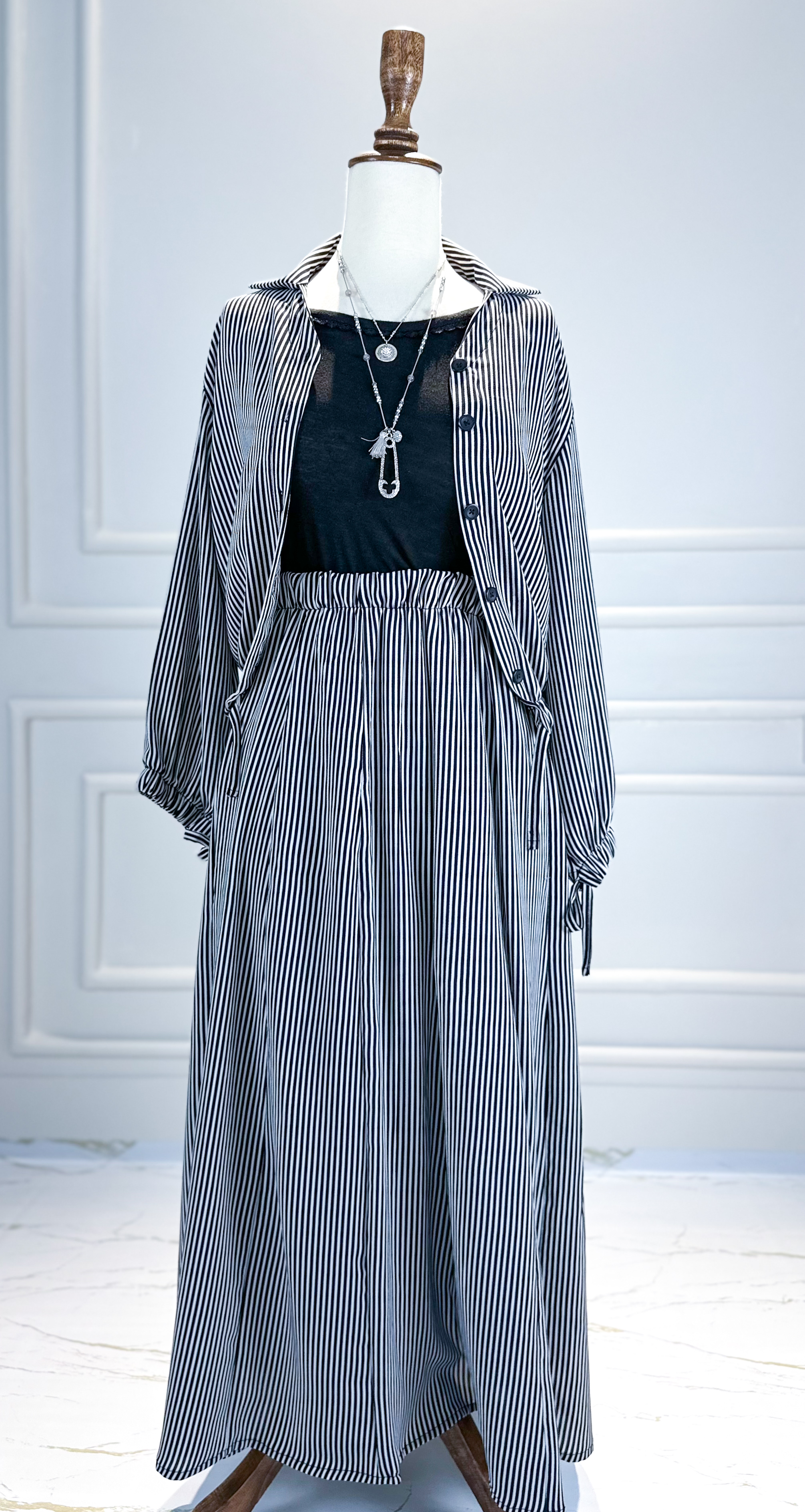 Hypnotic Stripes Skirt